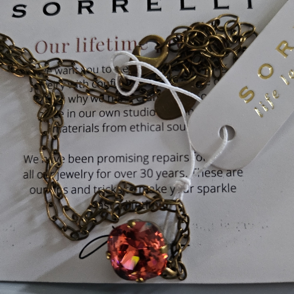 SORRELLI Siren Cushion Cut Pendant Necklace Red Carpet Stone& Antique Chain